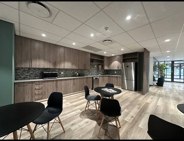 130M² CO-WORKING SPACE TO LET IN CENTURION CENTRAL